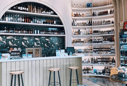 微醺經濟下酒庫與酒窖業態走紅，高端玩家開拓酒類批發新賽道